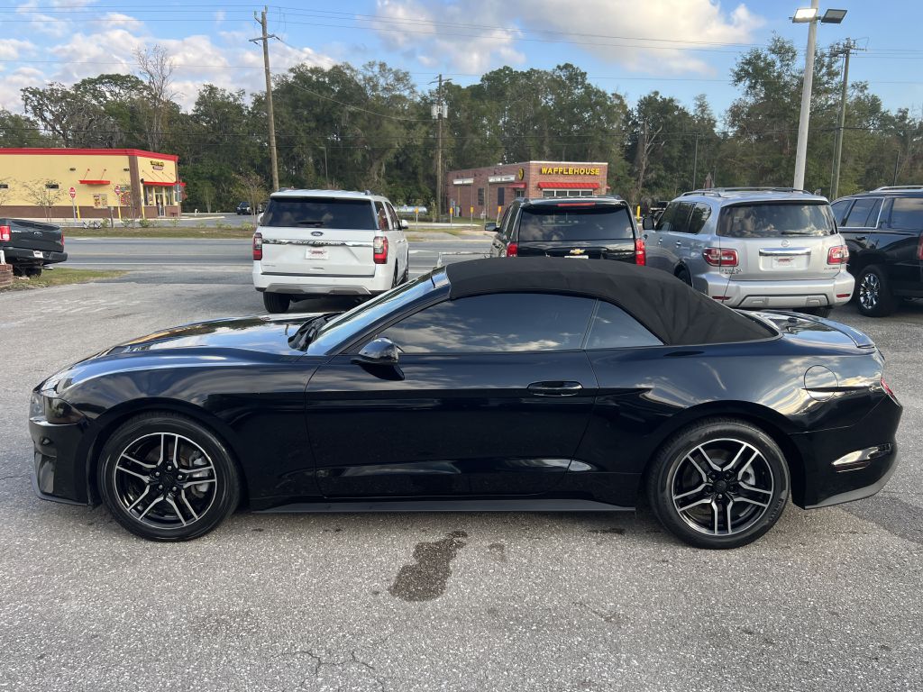 Photo 8 of this FORD MUSTANG