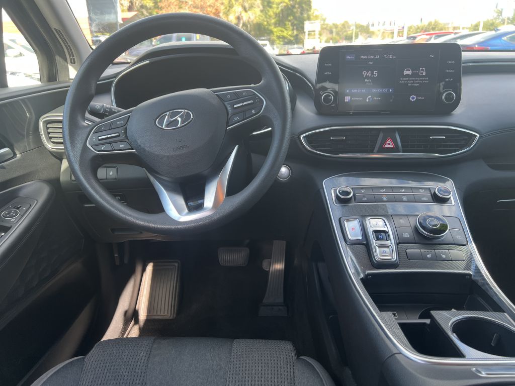 Photo 13 of this HYUNDAI SANTA FE