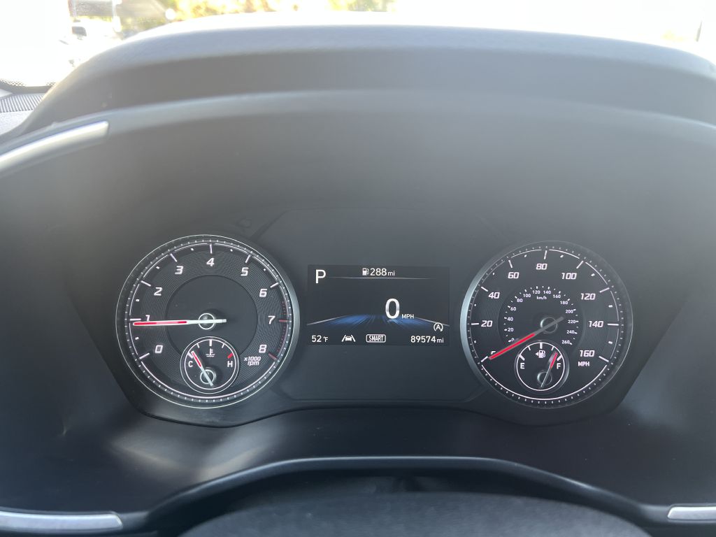 Photo 14 of this HYUNDAI SANTA FE