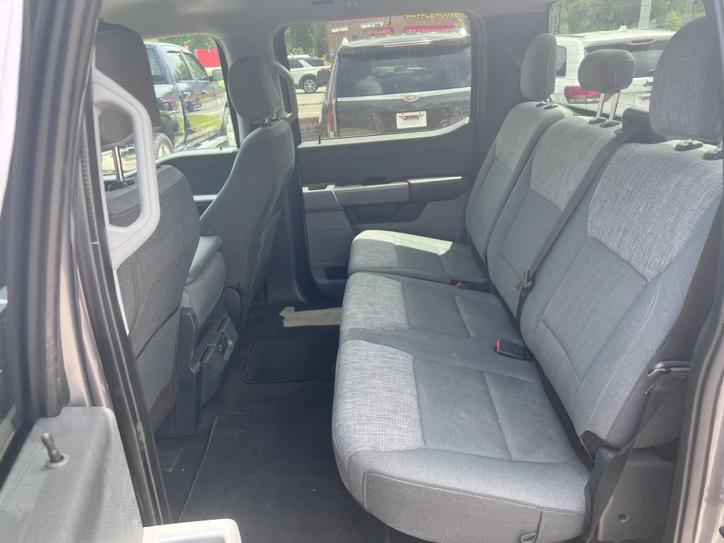 Photo 12 of this FORD F150