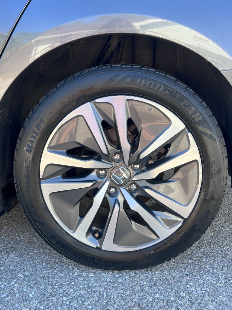 Photo 19 of this HONDA ACCORD