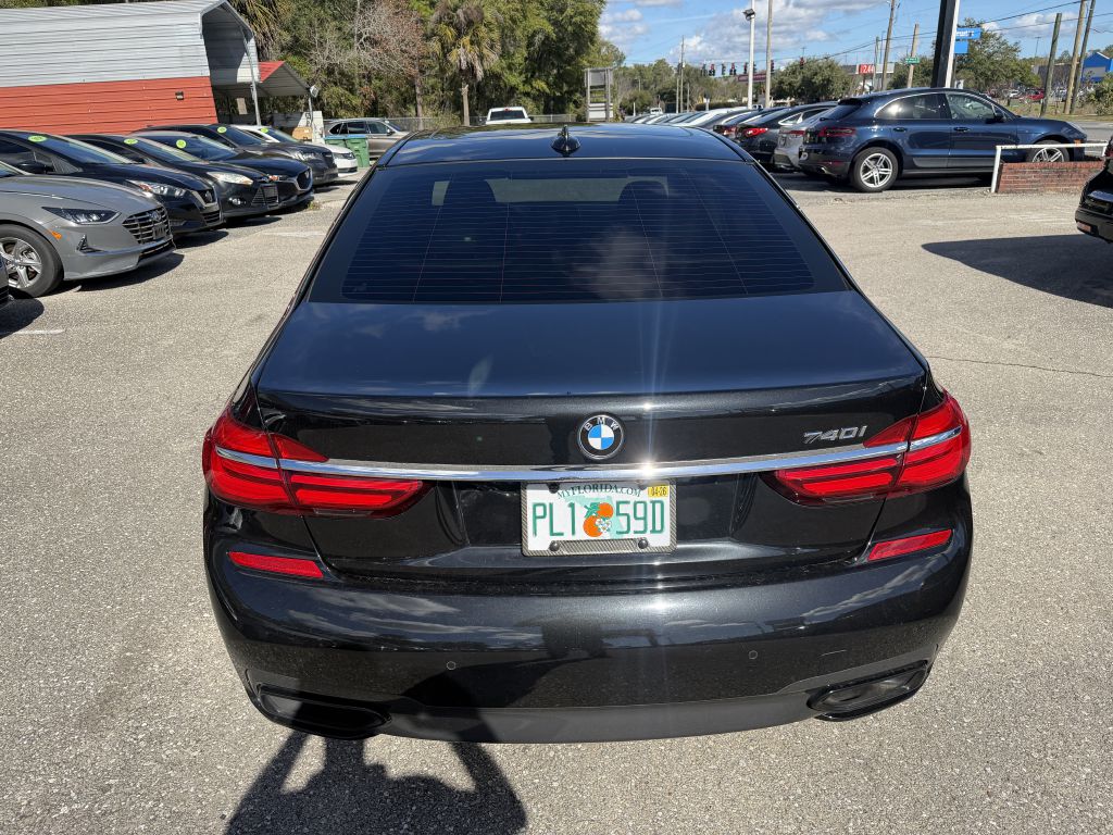 Photo 6 of this BMW 740