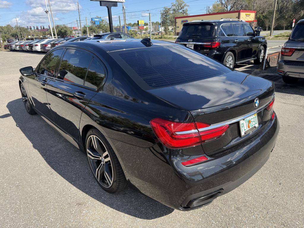 Photo 7 of this BMW 740