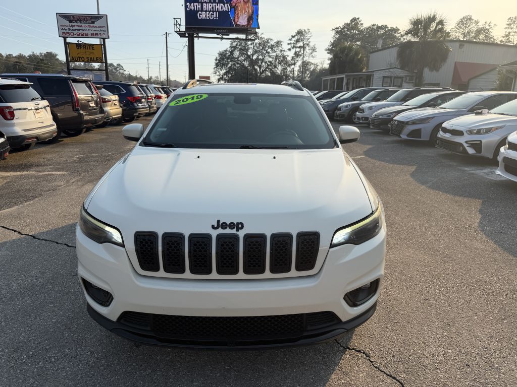 Photo 2 of this JEEP CHEROKEE