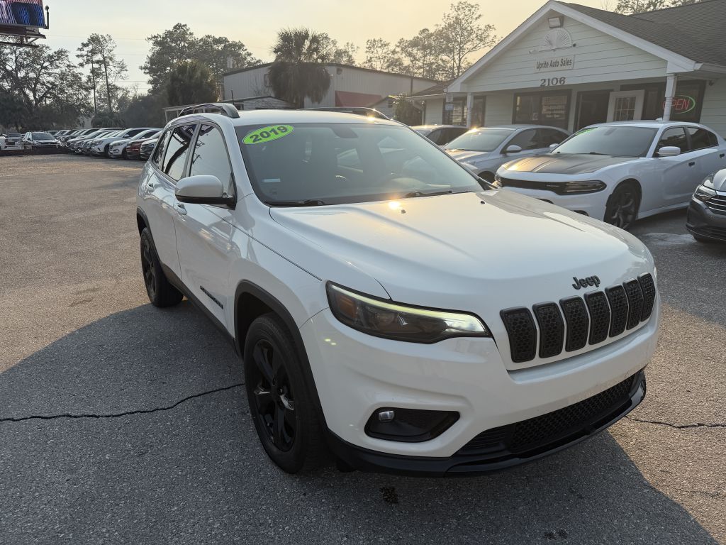 Photo 3 of this JEEP CHEROKEE