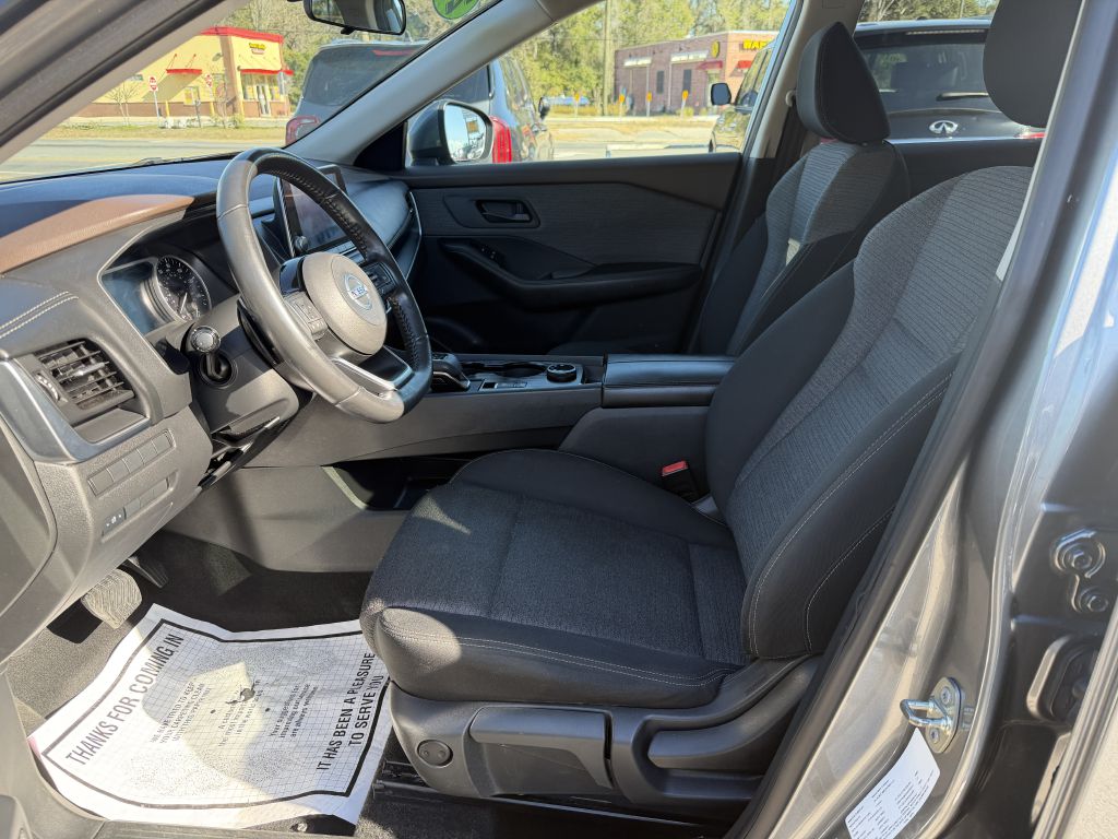 Photo 9 of this NISSAN ROGUE