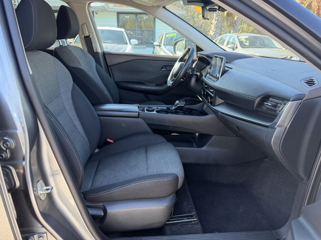 Photo 10 of this NISSAN ROGUE
