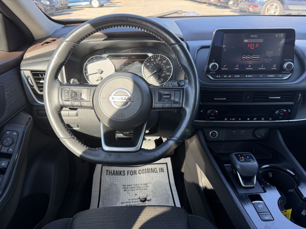 Photo 13 of this NISSAN ROGUE