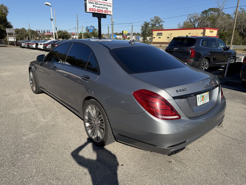 Photo 7 of this MERCEDES-BENZ S-CLASS