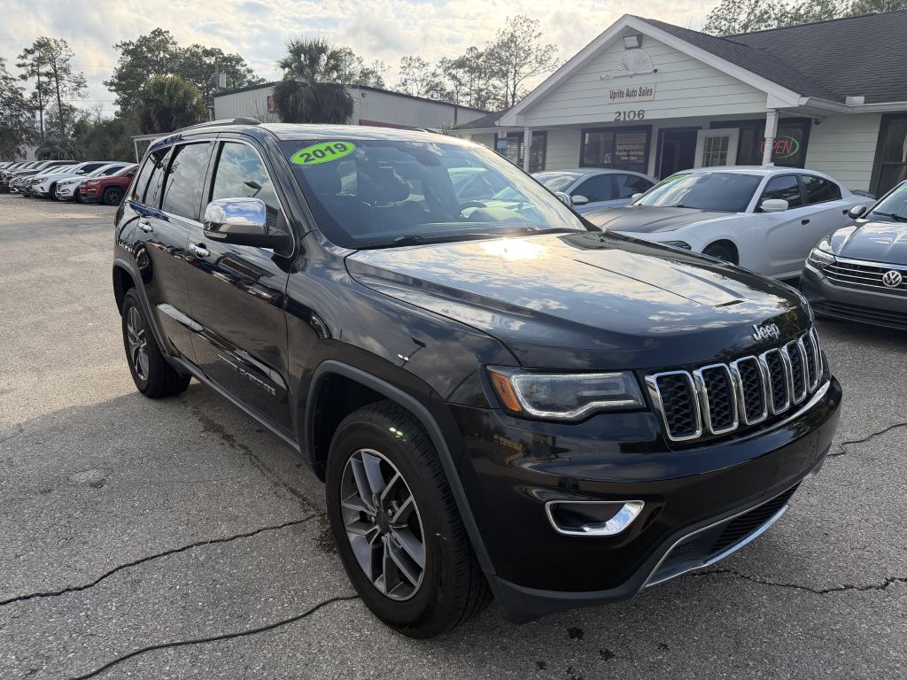 Photo 3 of this JEEP GRAND CHEROKEE