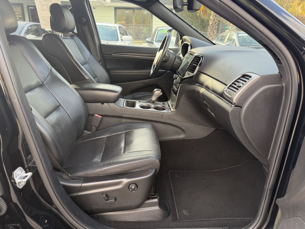 Photo 10 of this JEEP GRAND CHEROKEE