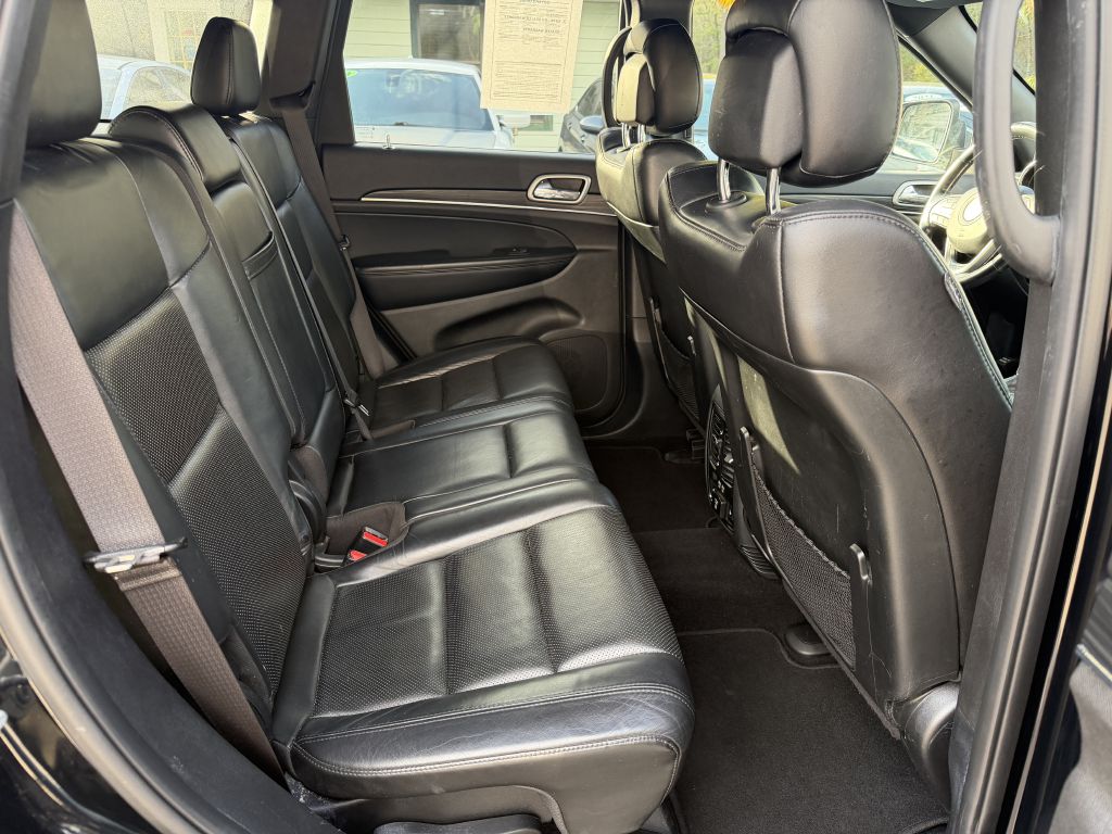 Photo 11 of this JEEP GRAND CHEROKEE