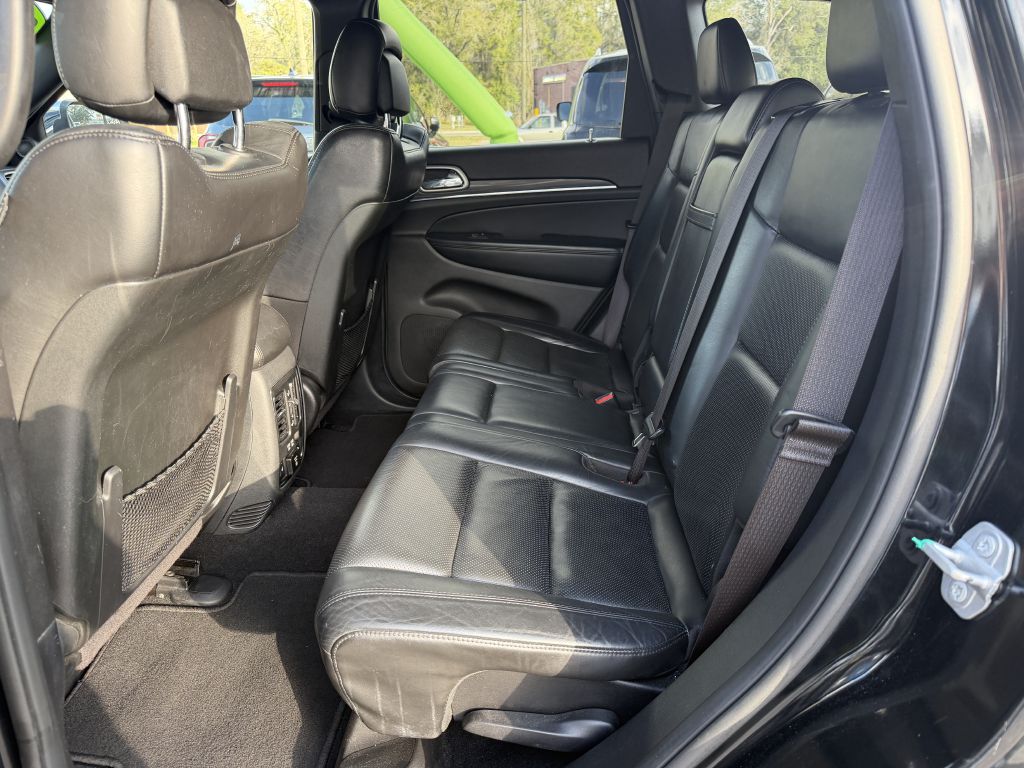 Photo 12 of this JEEP GRAND CHEROKEE