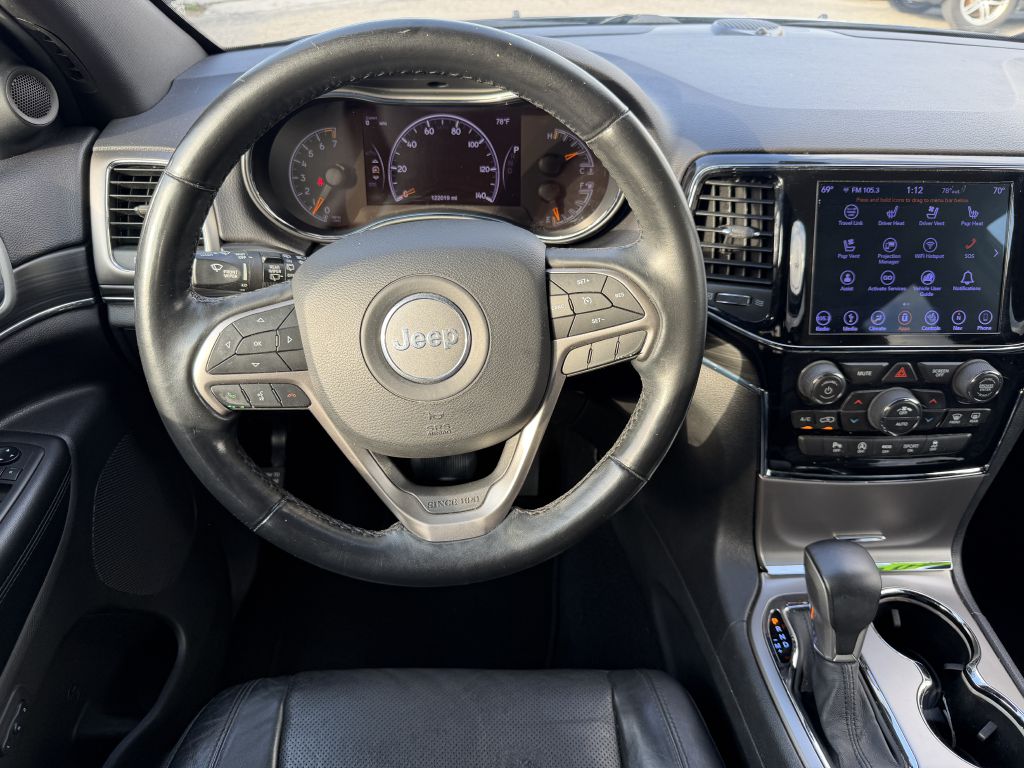 Photo 13 of this JEEP GRAND CHEROKEE