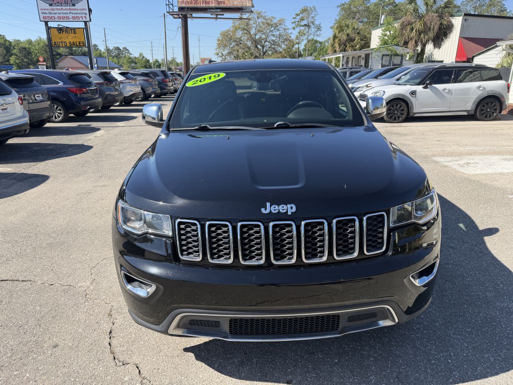 Photo 2 of this JEEP GRAND CHEROKEE