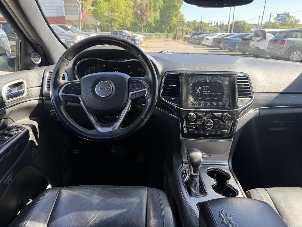 Photo 13 of this JEEP GRAND CHEROKEE