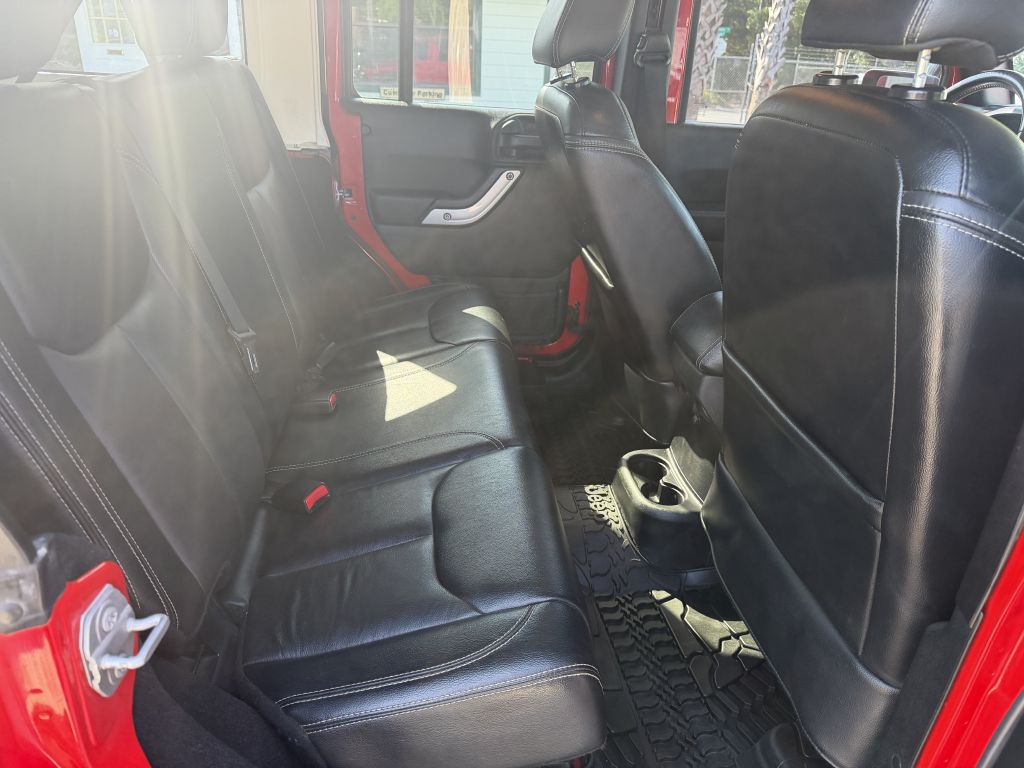 Photo 11 of this JEEP WRANGLER UNLIMI