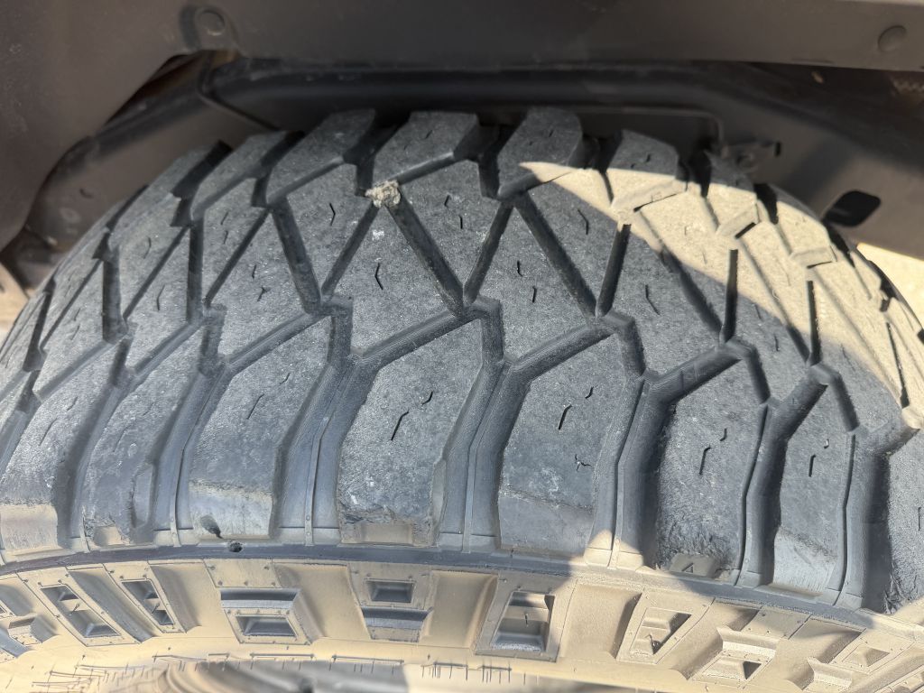 Photo 20 of this JEEP WRANGLER UNLIMI