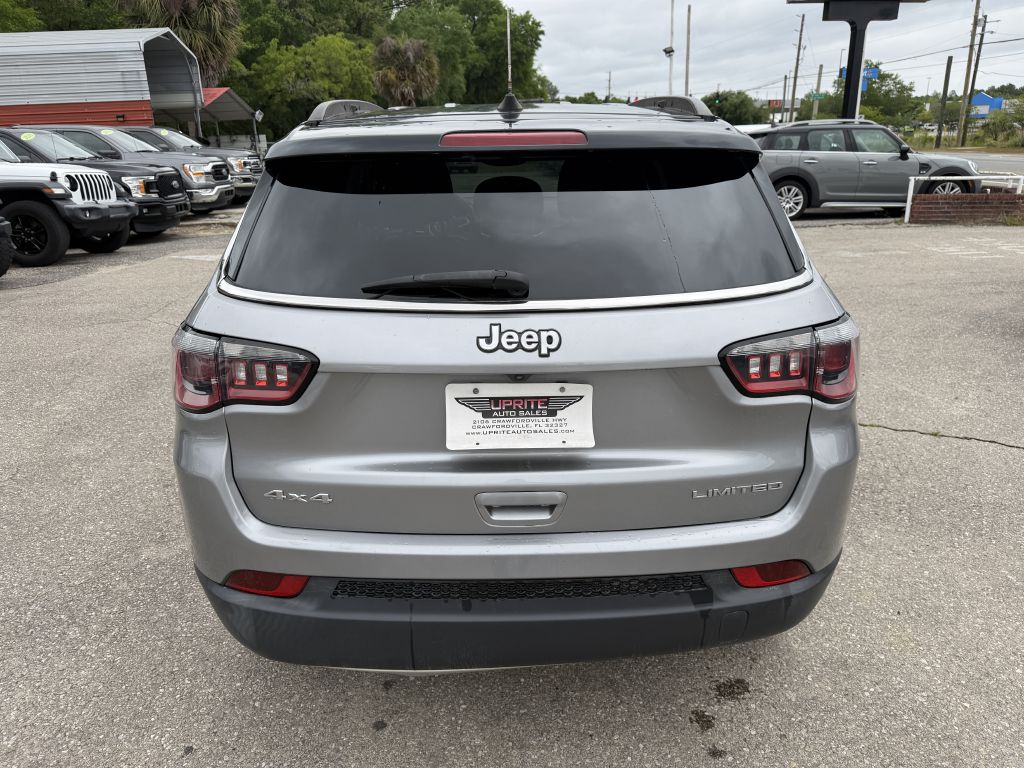 Photo 6 of this JEEP COMPASS