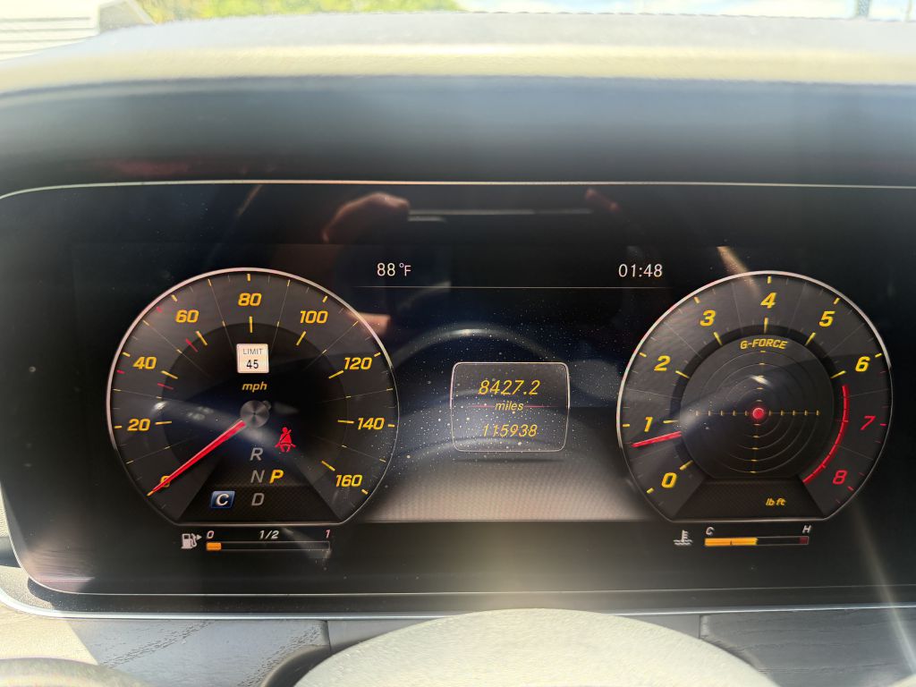 Photo 12 of this MERCEDES-BENZ E-CLASS
