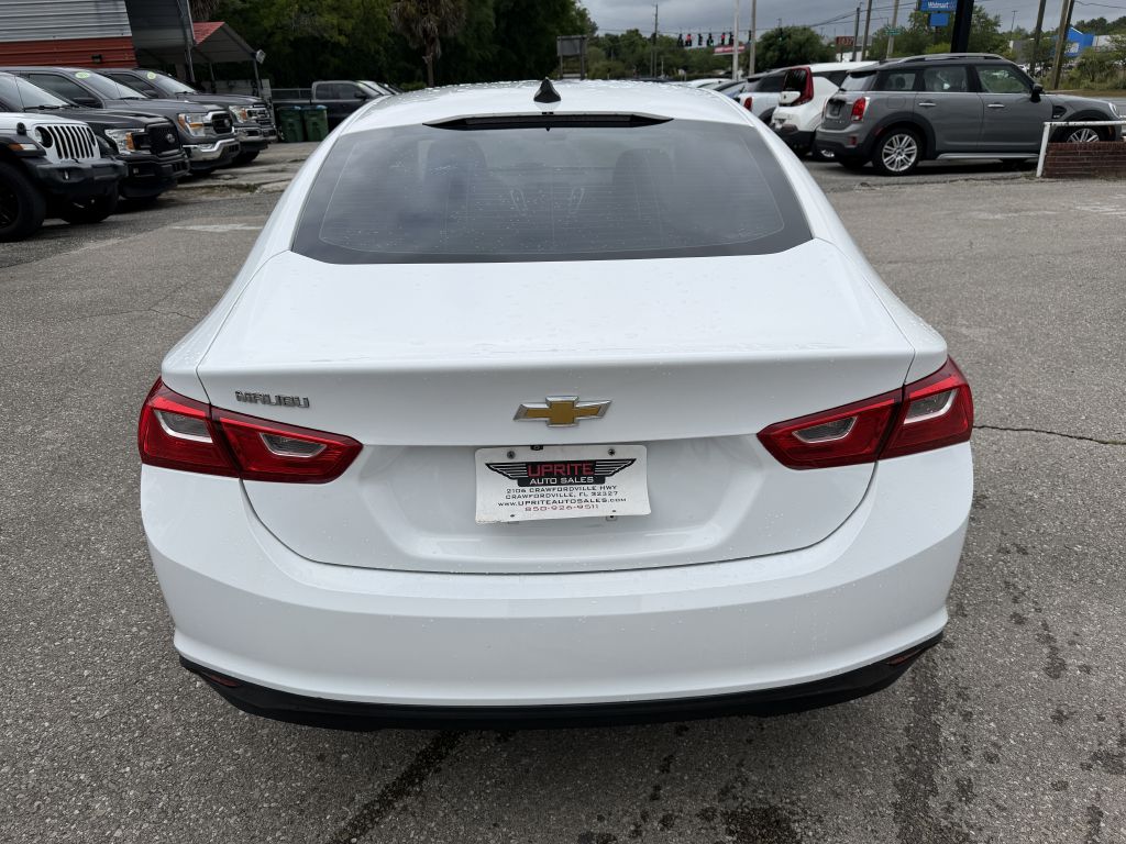 Photo 6 of this CHEVROLET MALIBU