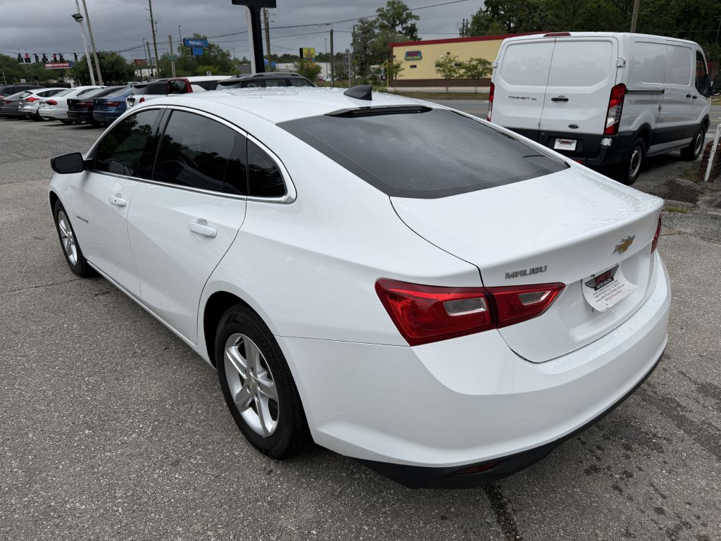 Photo 7 of this CHEVROLET MALIBU