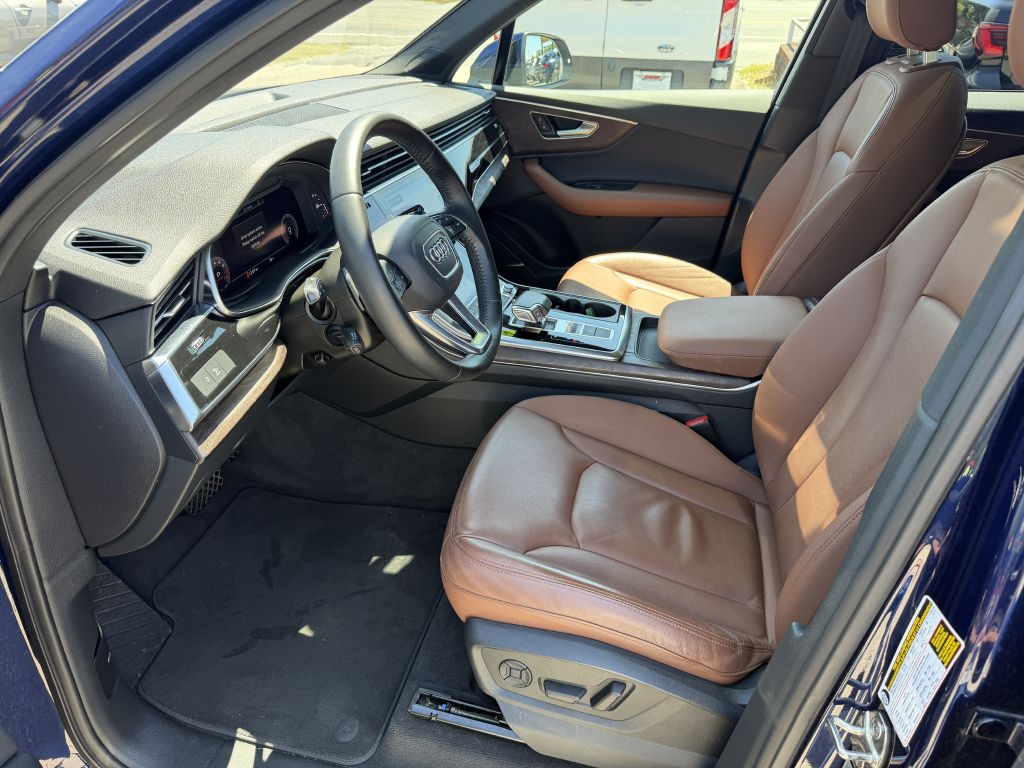 Photo 9 of this AUDI Q7