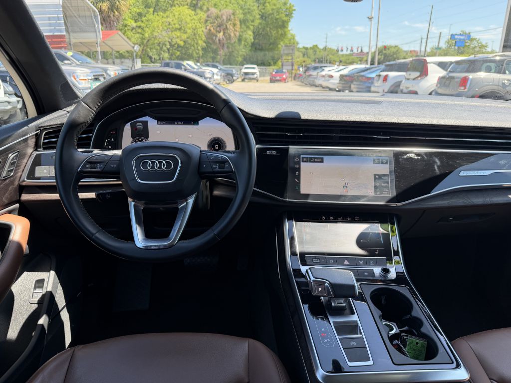 Photo 14 of this AUDI Q7