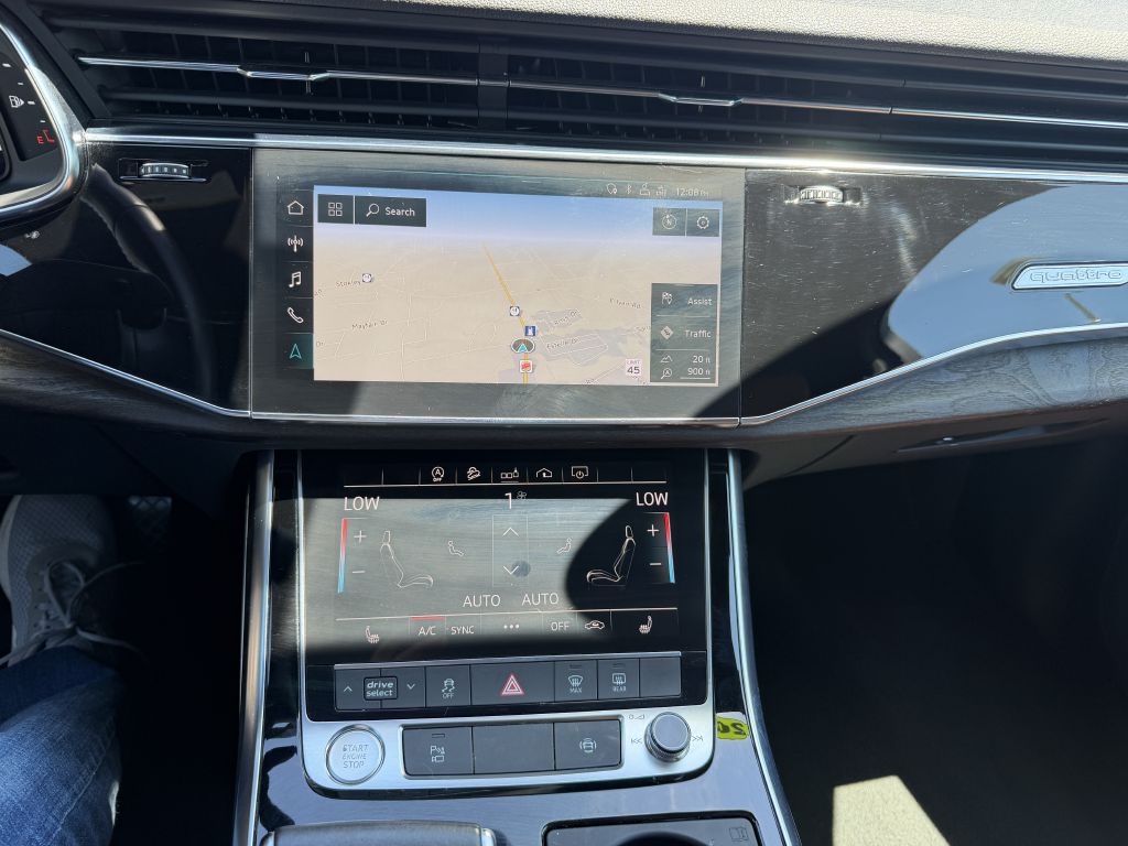 Photo 17 of this AUDI Q7
