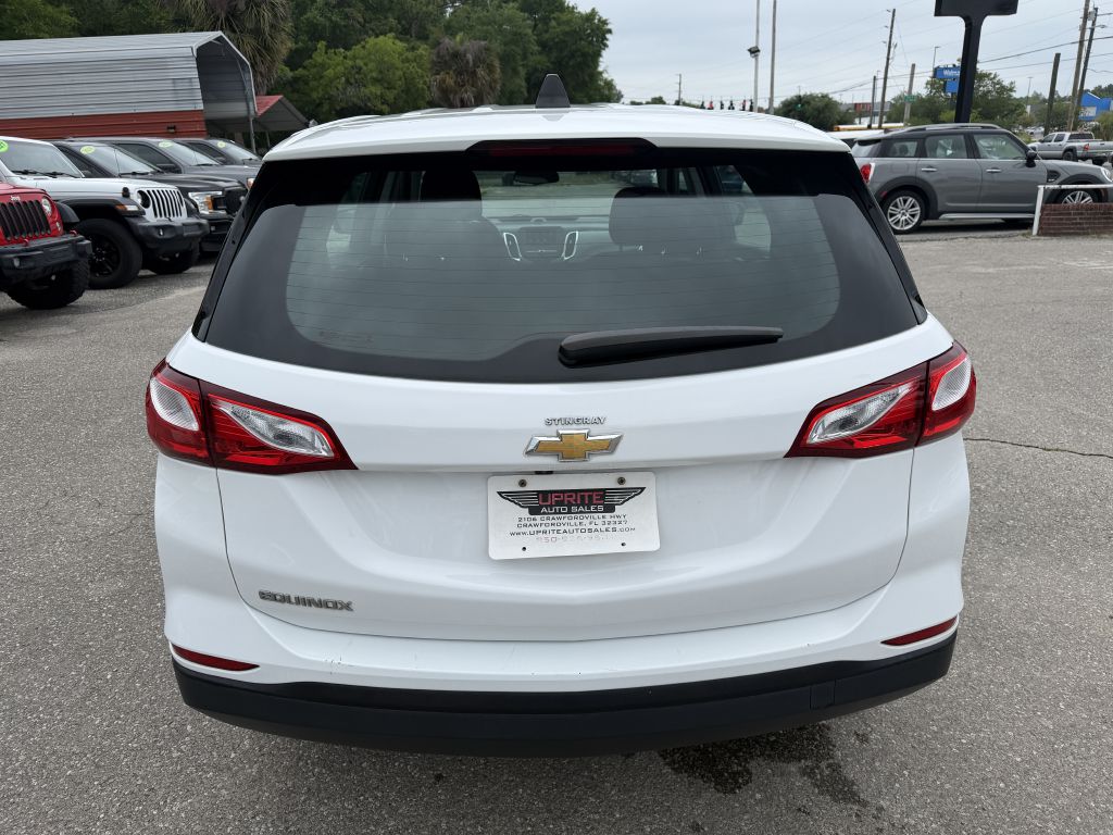 Photo 6 of this CHEVROLET EQUINOX