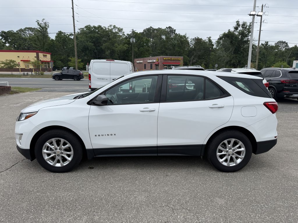 Photo 8 of this CHEVROLET EQUINOX