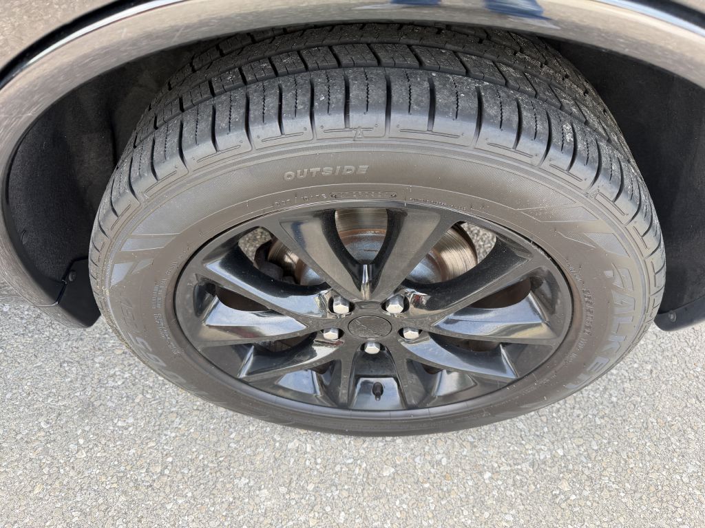 Photo 22 of this DODGE DURANGO