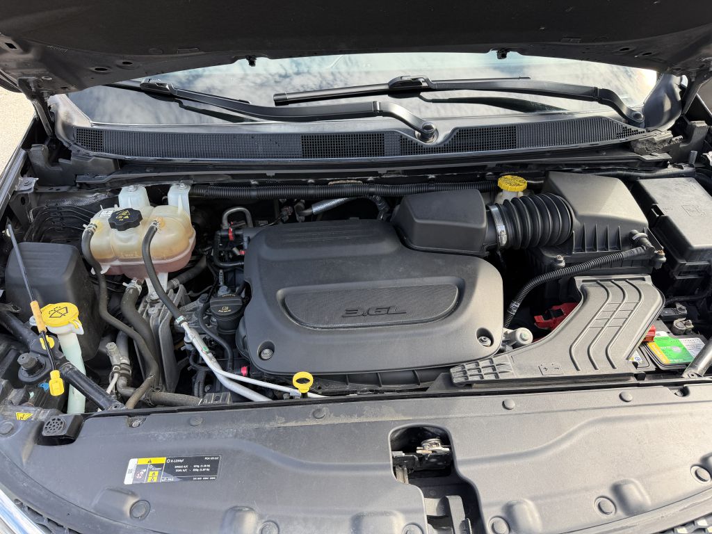 Photo 20 of this CHRYSLER PACIFICA