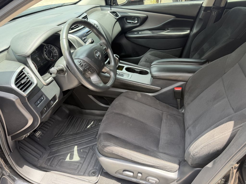 Photo 9 of this NISSAN MURANO