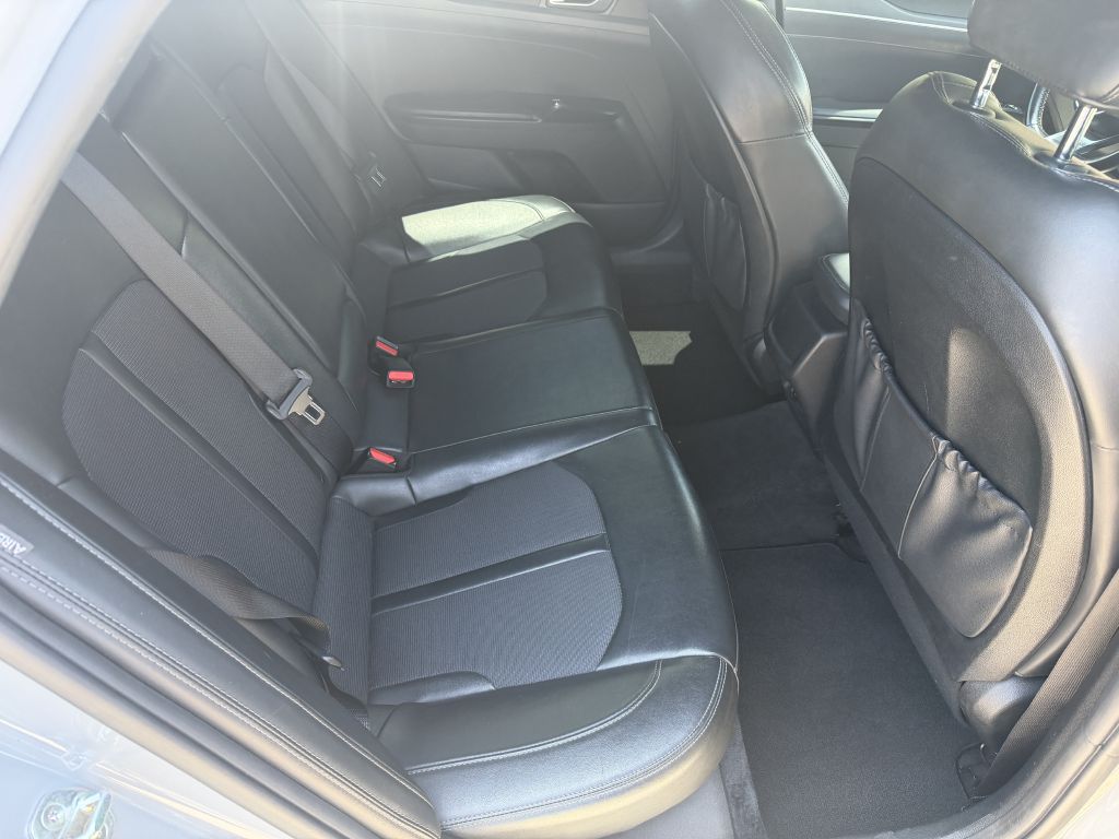 Photo 11 of this KIA K5