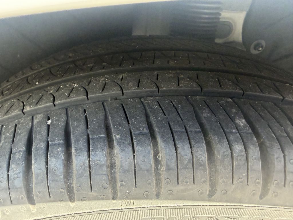 Photo 22 of this KIA K5