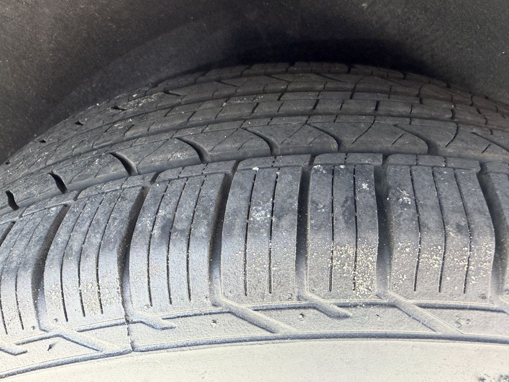 Photo 21 of this CHRYSLER PACIFICA
