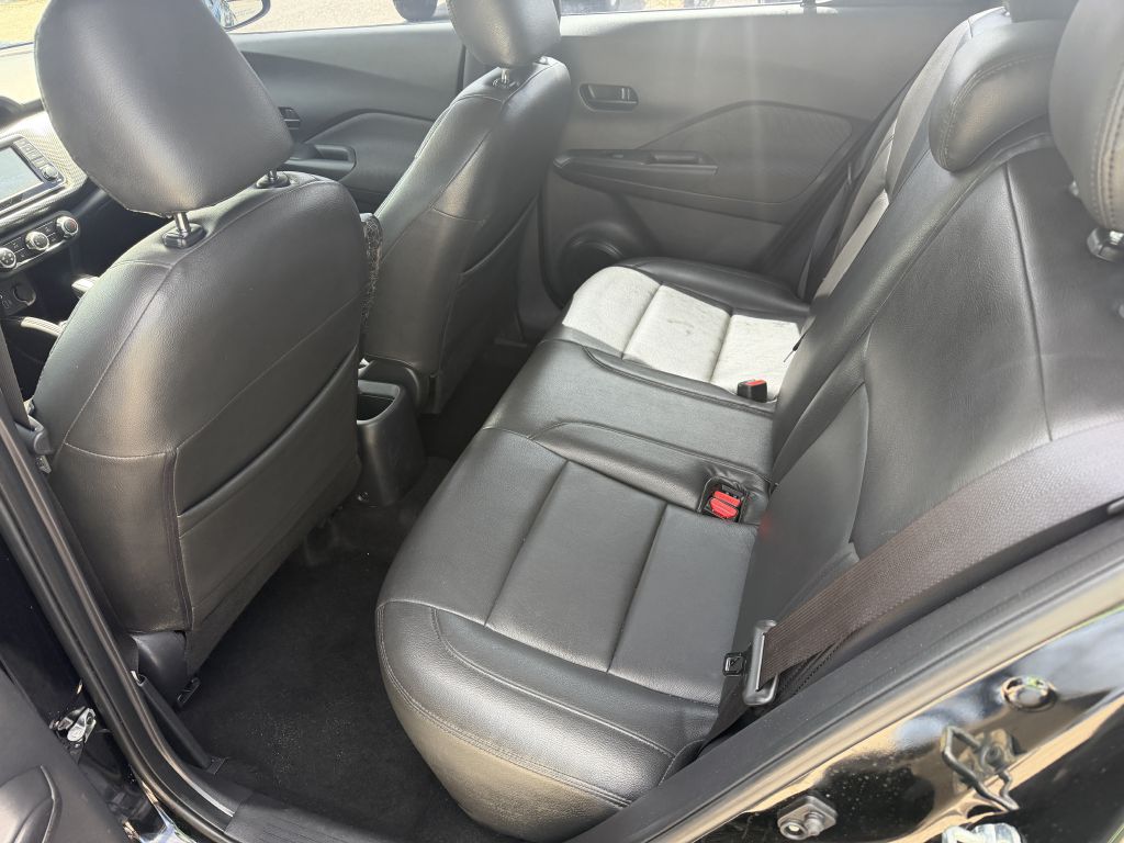 Photo 12 of this NISSAN KICKS