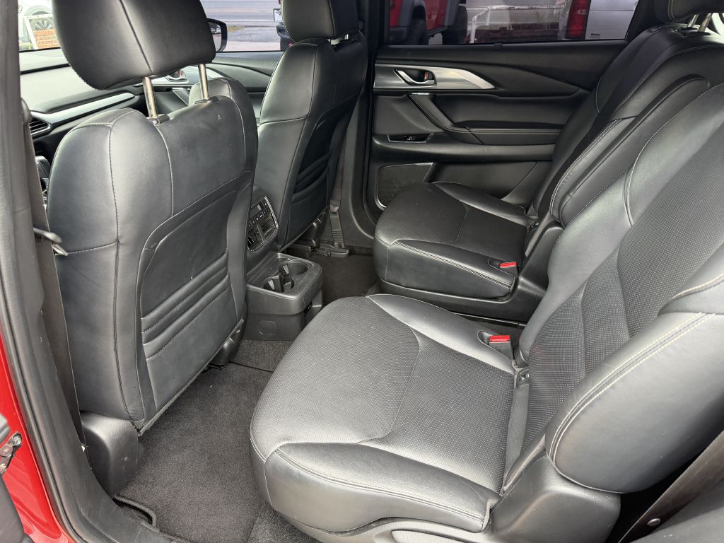 Photo 13 of this MAZDA CX-9