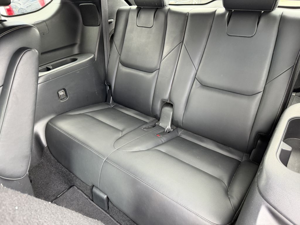 Photo 14 of this MAZDA CX-9