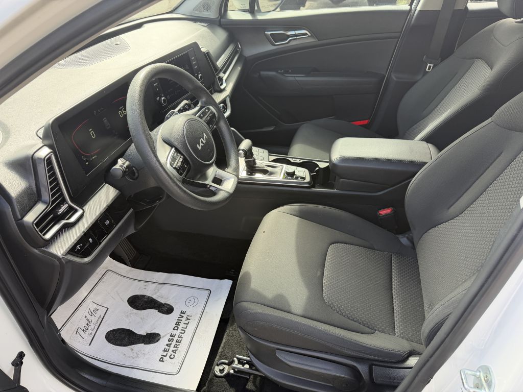 Photo 9 of this KIA SPORTAGE
