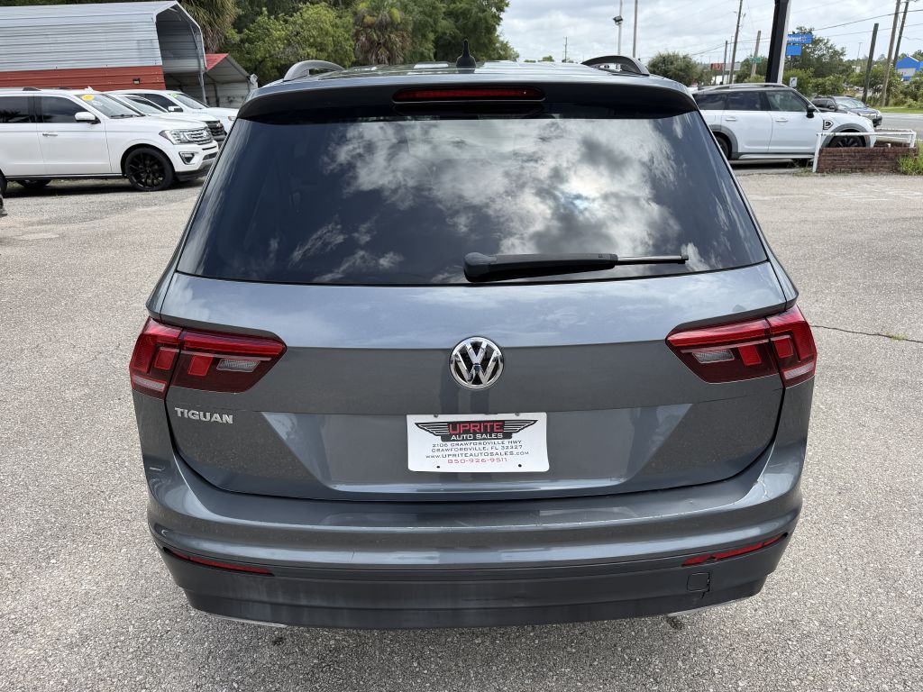 Photo 6 of this VOLKSWAGEN TIGUAN