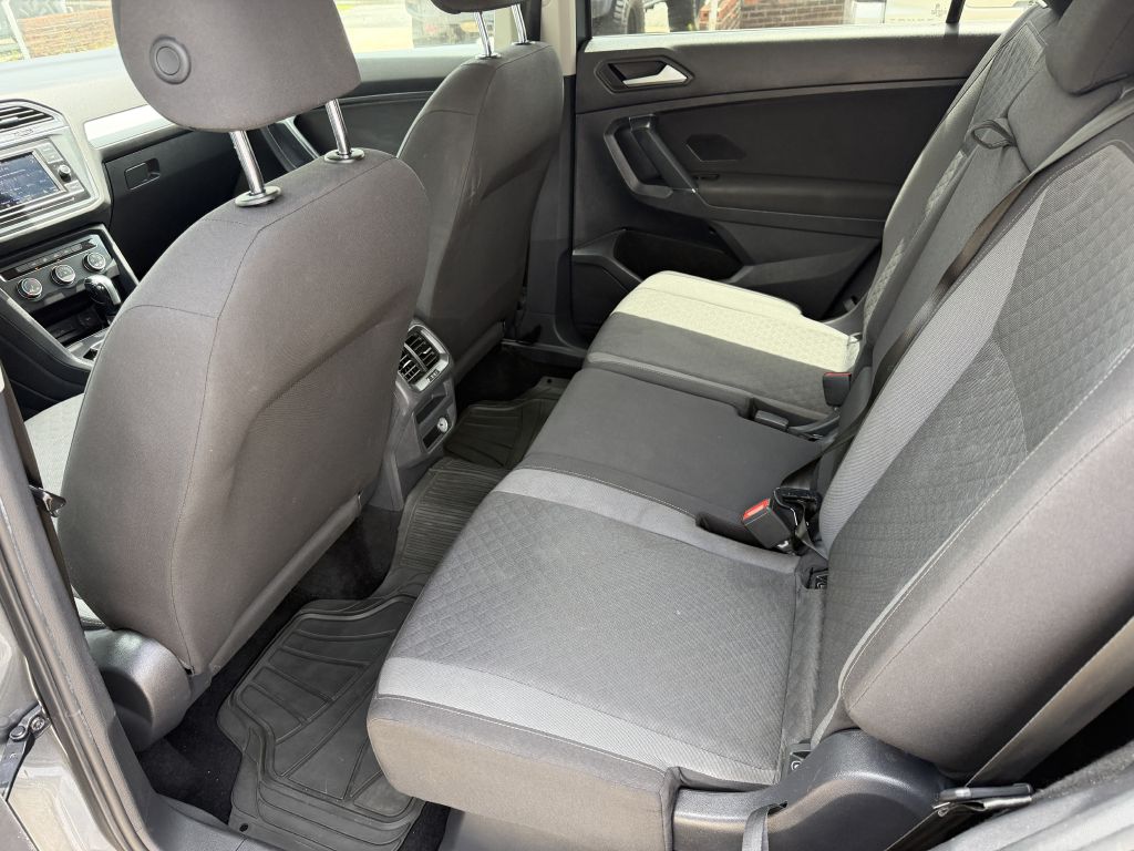 Photo 13 of this VOLKSWAGEN TIGUAN