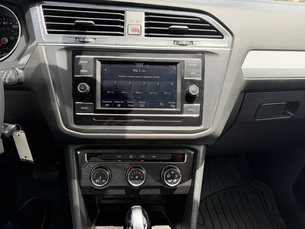 Photo 17 of this VOLKSWAGEN TIGUAN