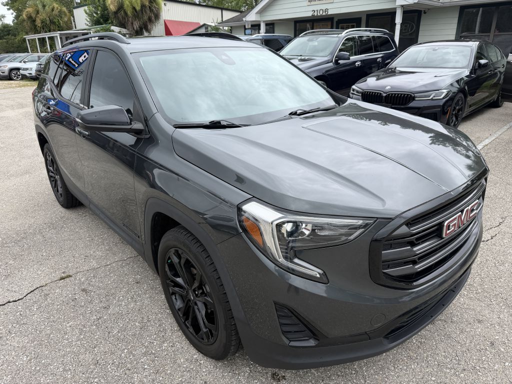 Photo 3 of this GMC TERRAIN