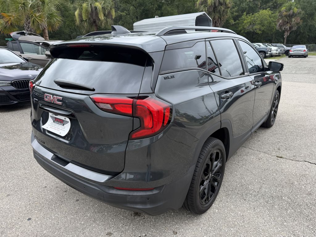 Photo 5 of this GMC TERRAIN