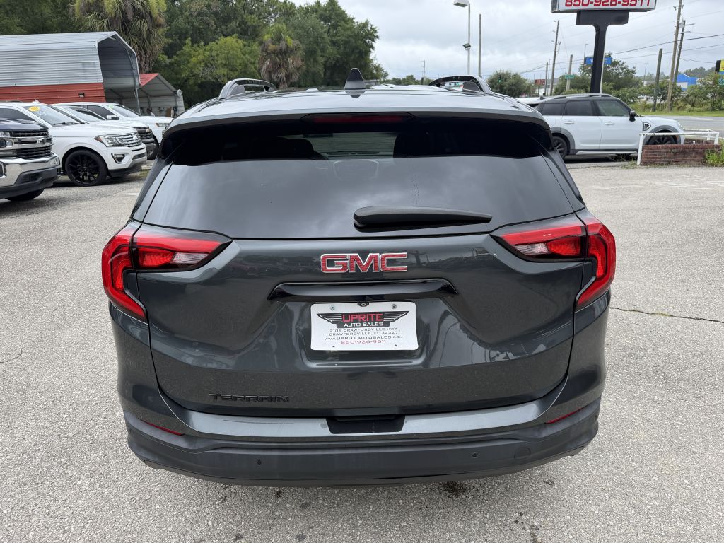 Photo 6 of this GMC TERRAIN