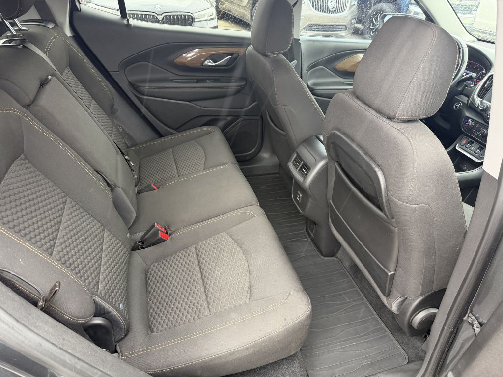 Photo 10 of this GMC TERRAIN