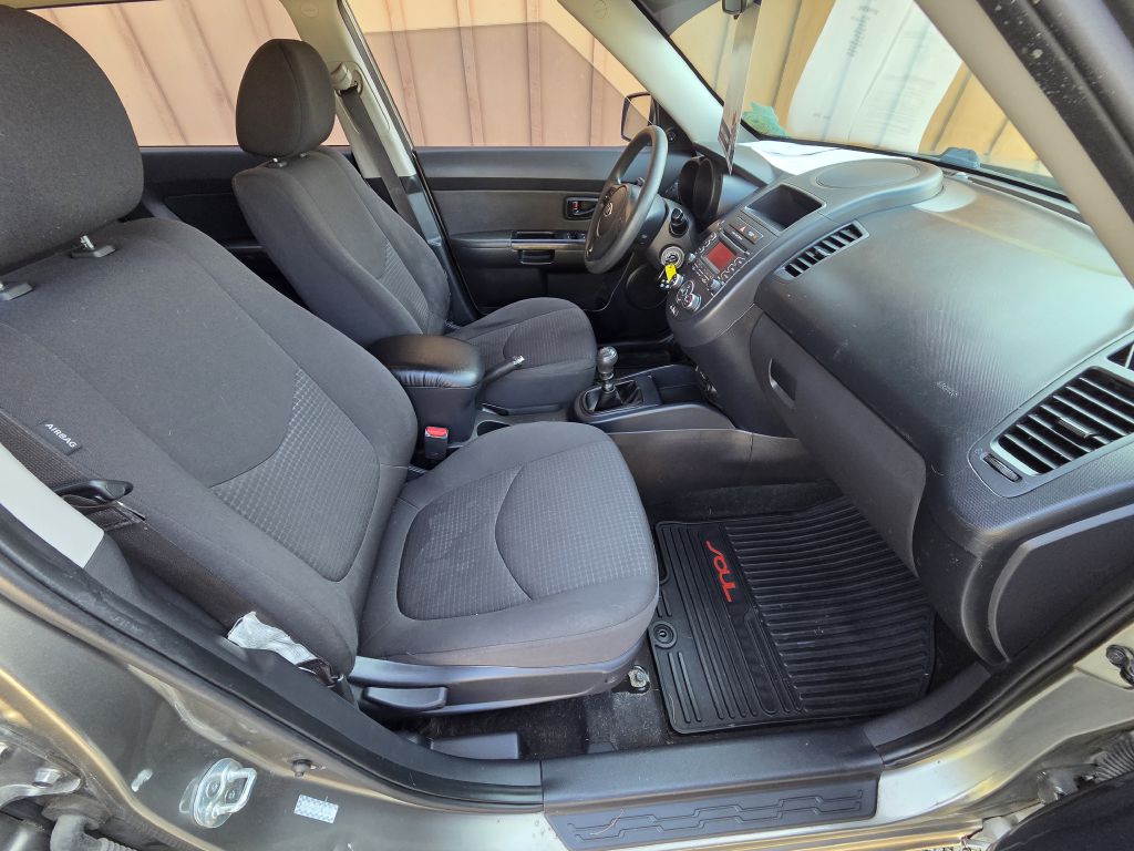2013 Kia Soul Base - Photo 11