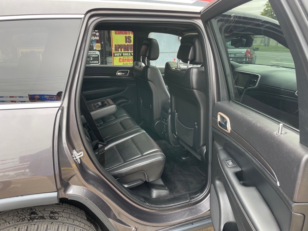 Photo 12 of this JEEP GRAND CHEROKEE